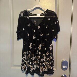 Siren Lily Black Floral Blouse